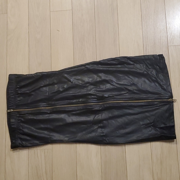 Supertrash wet look zip back pencil dress - Picture 4 of 4